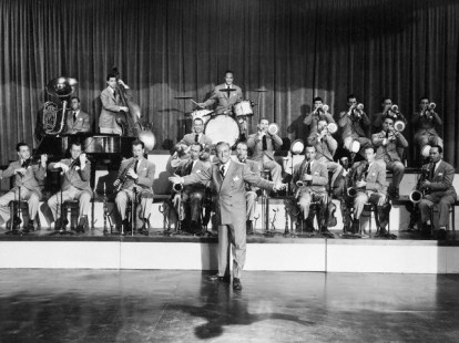 Kay Kyser and Band in Battleship Blues