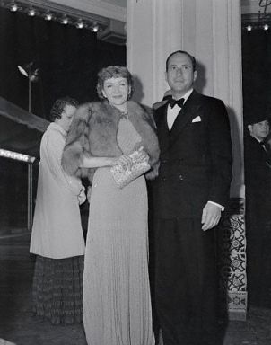 Claudette Colbert and Joel Pressman in 1938 at the "Alexander's Ragtime Band" premier 