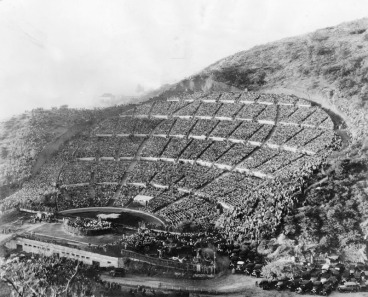 Hollywood Bowl Easter service in 1928