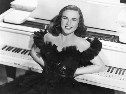 Deanna Durbin in "I'll Be Yours" (1947)