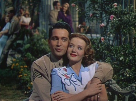 Perry Como singing "I Wish I Didn't Have to Say Goodnight" to Cara Williams. (Comet Over Hollywood/ Screen cap by Jessica P.)