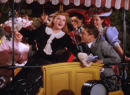 Judy Garland as Esther singing "The Trolley Song"