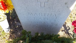 Closer view of Raye's grave at Fort Bragg (Comet Over Hollywood/Jessica P)