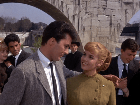 Gidget and Jeff/Moondoggie while they are still in love in Rome.