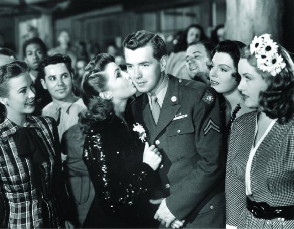 Joan Leslie and Robert Hutton in the film 