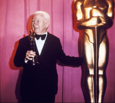 Charlie Chaplin in 1972 with his honorary Oscar. This is not the award that was stolen.